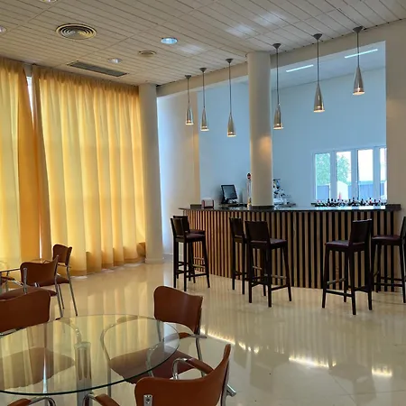 Hospedium Blu Torre De Sevilla فندق تورّي ذي لا رينا