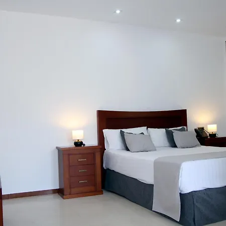 Hospedium Blu Torre De Sevilla 3*